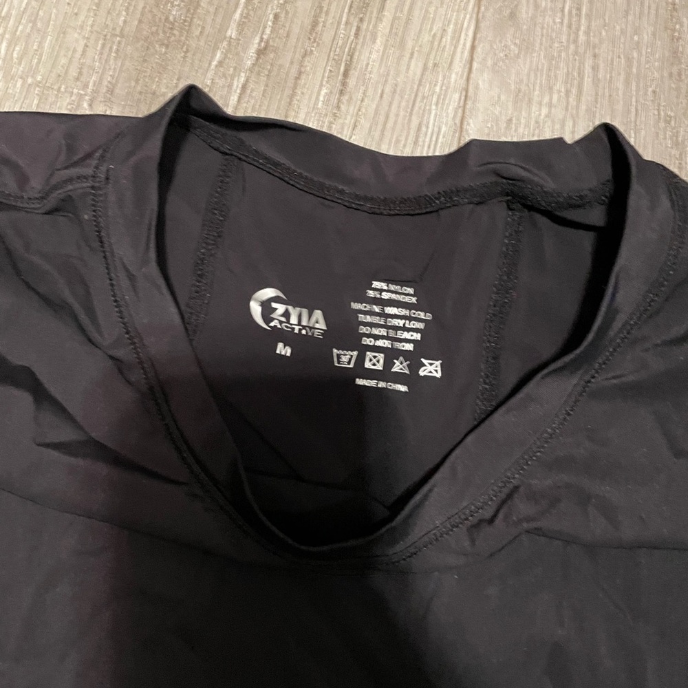 Black Panel Split Back Mesh T - image 2